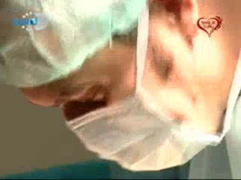 Doç. Dr. İbrahim Aşkar, Karın Germe Operasyonu hakkinda saglik turu programında bilgi veriyor