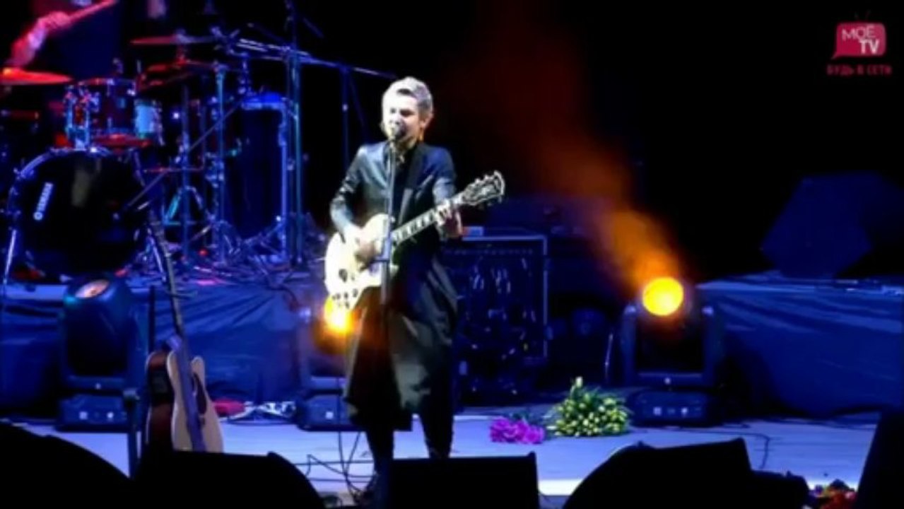 Светлана Сурганова feat. Настя Полева 'Осеннее шоссе' HD