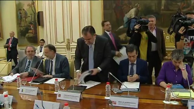 Wert reconsiderará el 6,5 para optar a becas universitarias