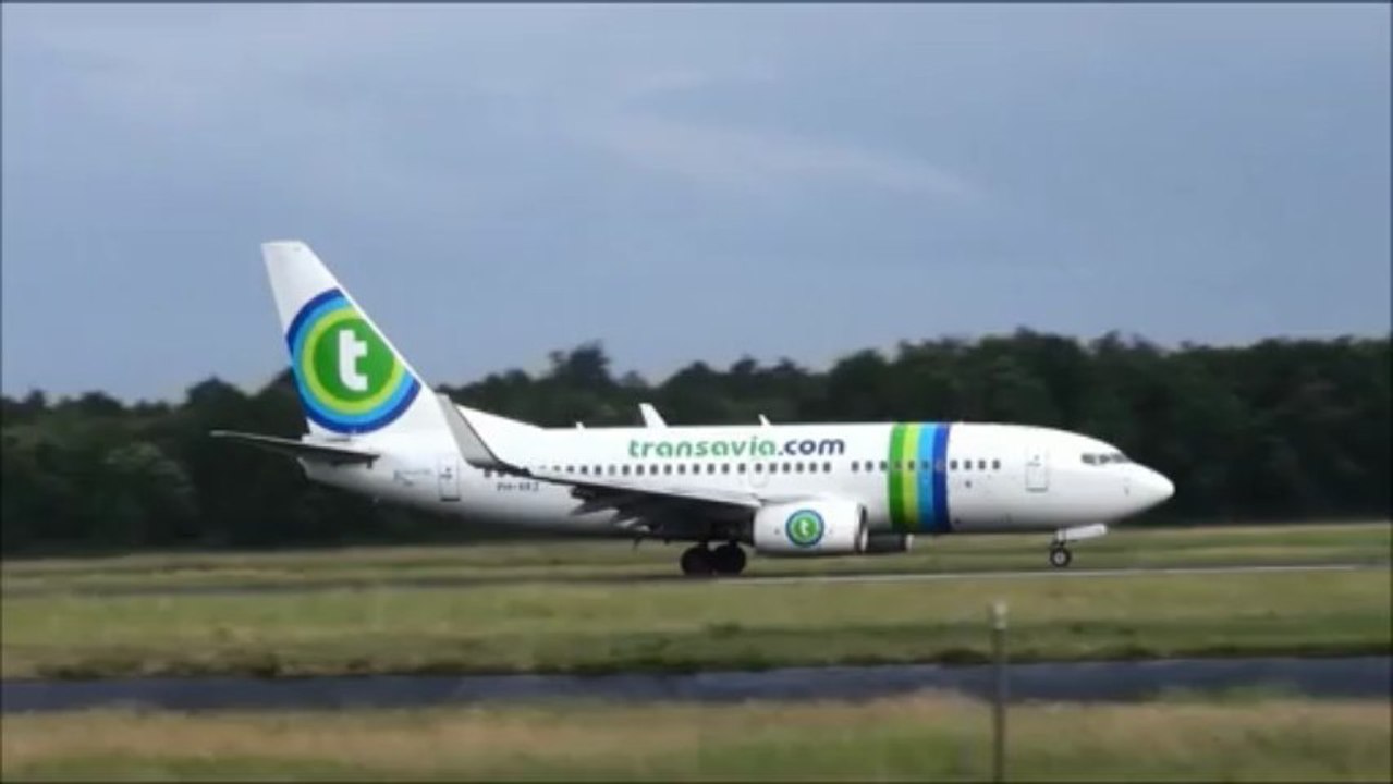 Atterrissage, parkage et décollage 737 Transavia à Angers