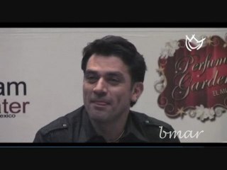 Jorge en alfombra roja PdG - Mescalent