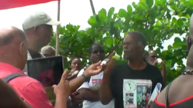 Fort Delgrès ce 27 mai 2013, avant la marche des frères de la Guadeloupe