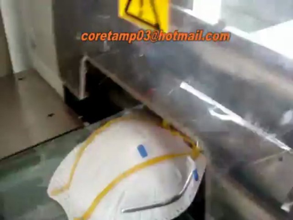 Automatic pillow type packaging machine
