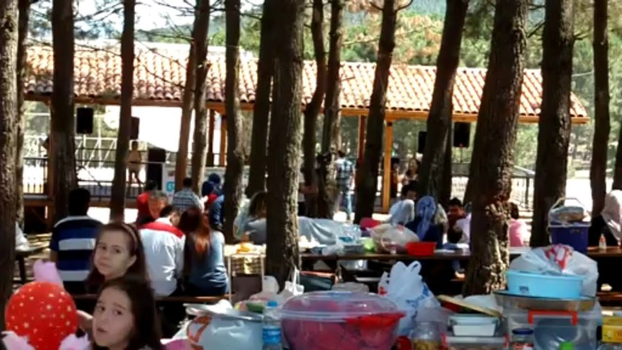 Amasya Taşova Sepetli Köyü Sosyal Yrd.Ve Dayanışma Derneği 2013 Yılı Piknik Etkinliği Genel İzlenim 23.06.2013