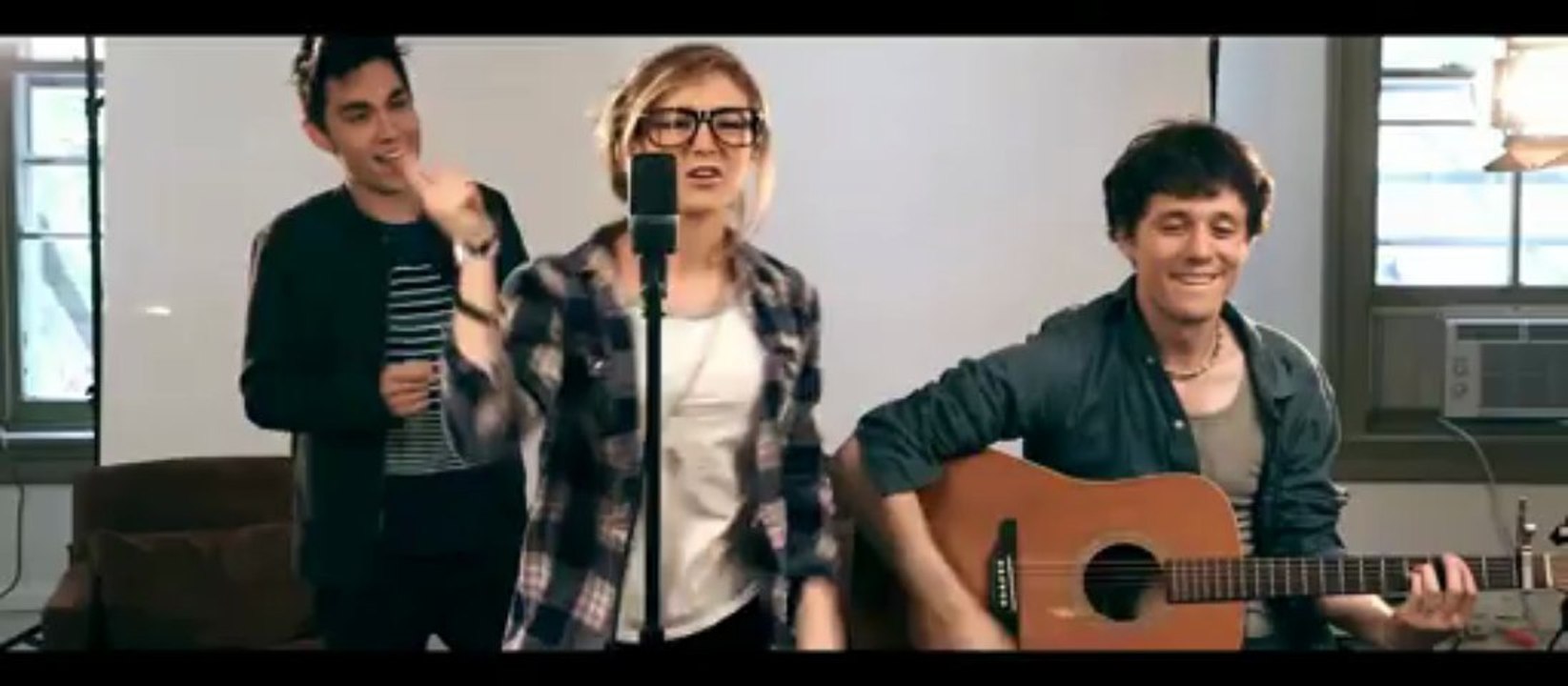 Alex Goot ft. Friends - 22 - Taylor Swift
