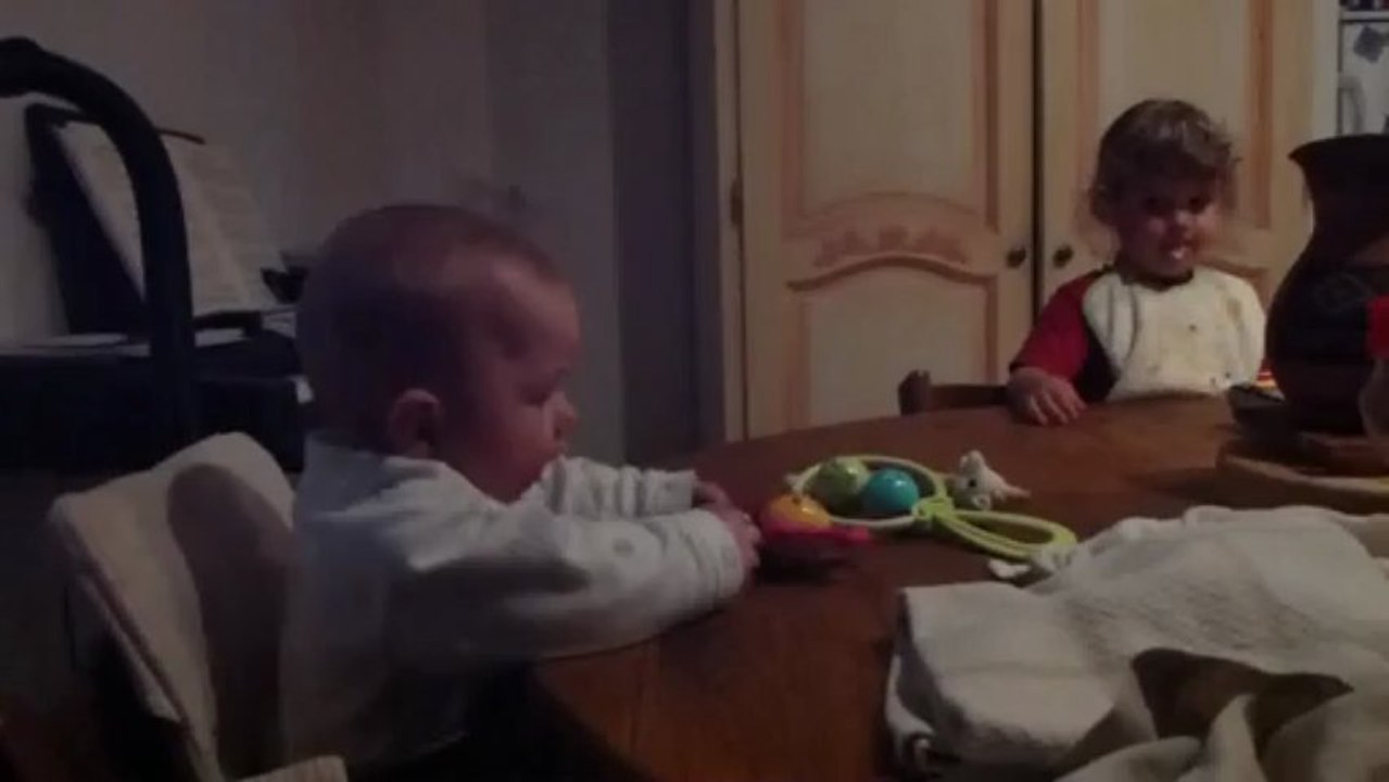 Quentin dans la chaise haute