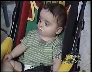 Aç bebek = Mama istiyorum mama