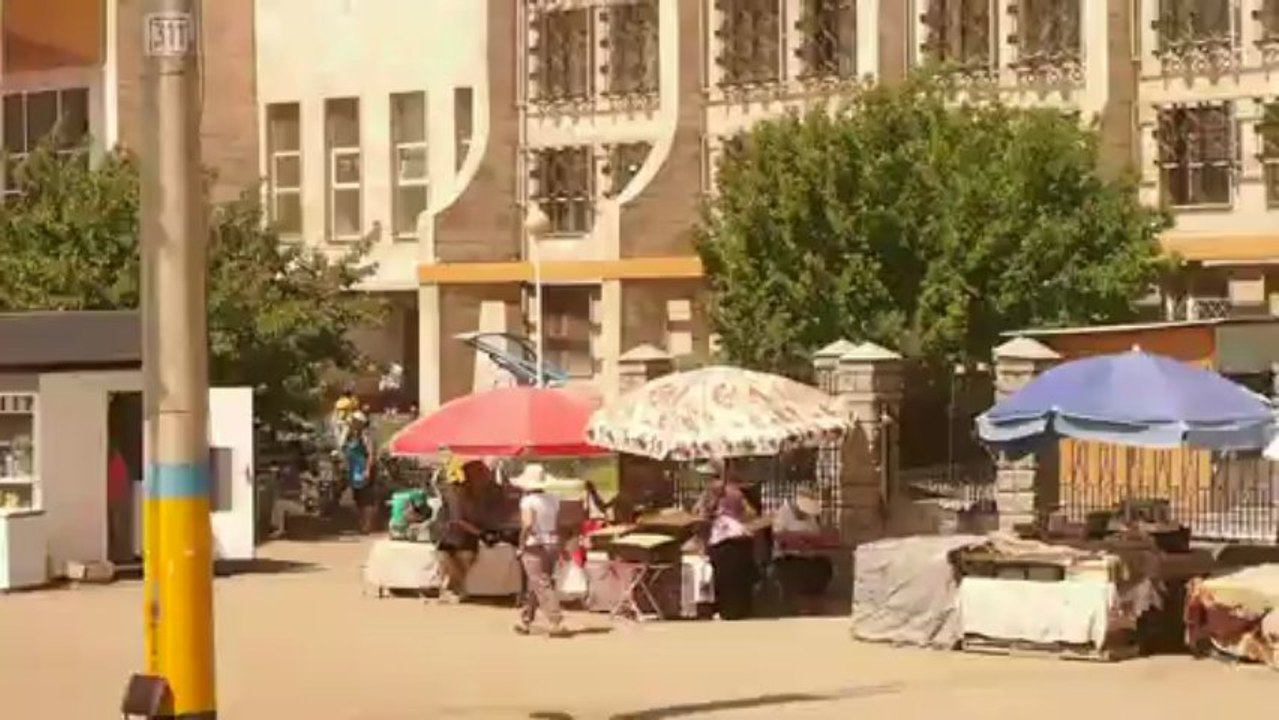 Roues-Libres / Bazar du quai de gare - Kazakhstan