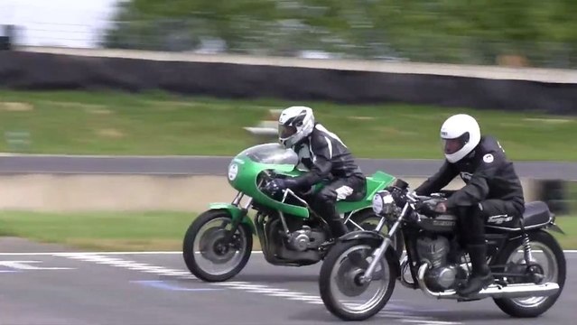 Iron Bikers 2013 à Carole : le règne des motos de caractères ! !