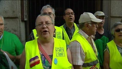 Bárcenas y su mujer recibidos con gritos en la Audiencia Nacional