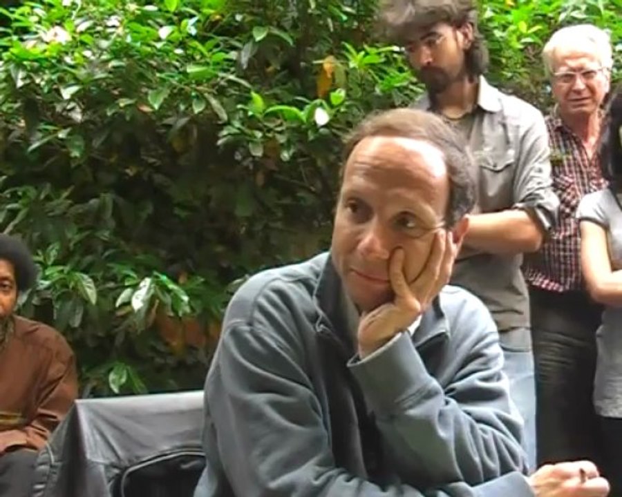 L'économiste Frédéric Lordon à la Librairie Tropiques, 19 mai 2011, 2 de 3