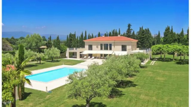A vendre Villa contemporaine 06250 MOUGINS - 6700 M² terrain avec piscine pool-house