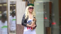 Amanda Bynes mit Welpen unterwegs