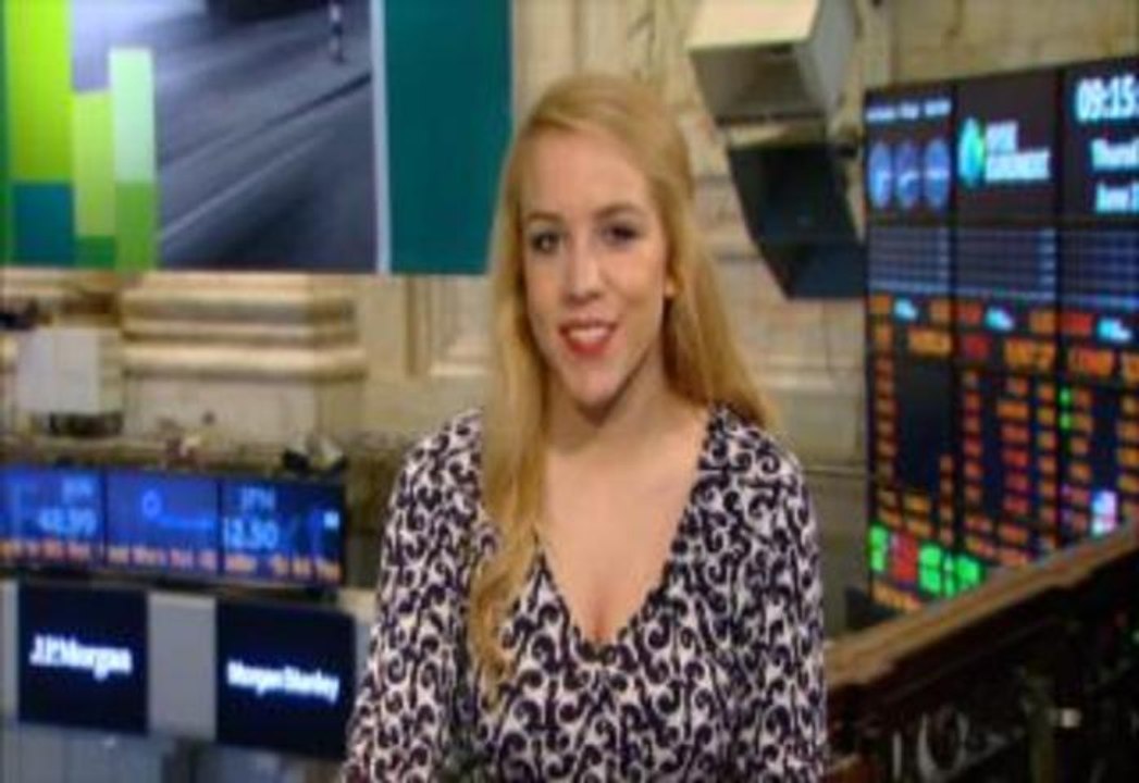 Pending Home Sales Smash Expectations As Jobless Claims, Consumer Spending Also Lift Dow & S&P