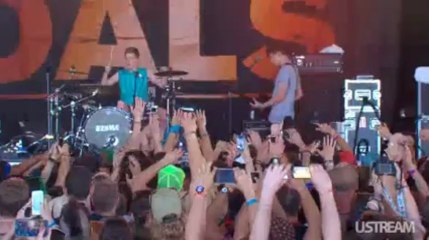 foals red socks pugie bonnaroo 2013