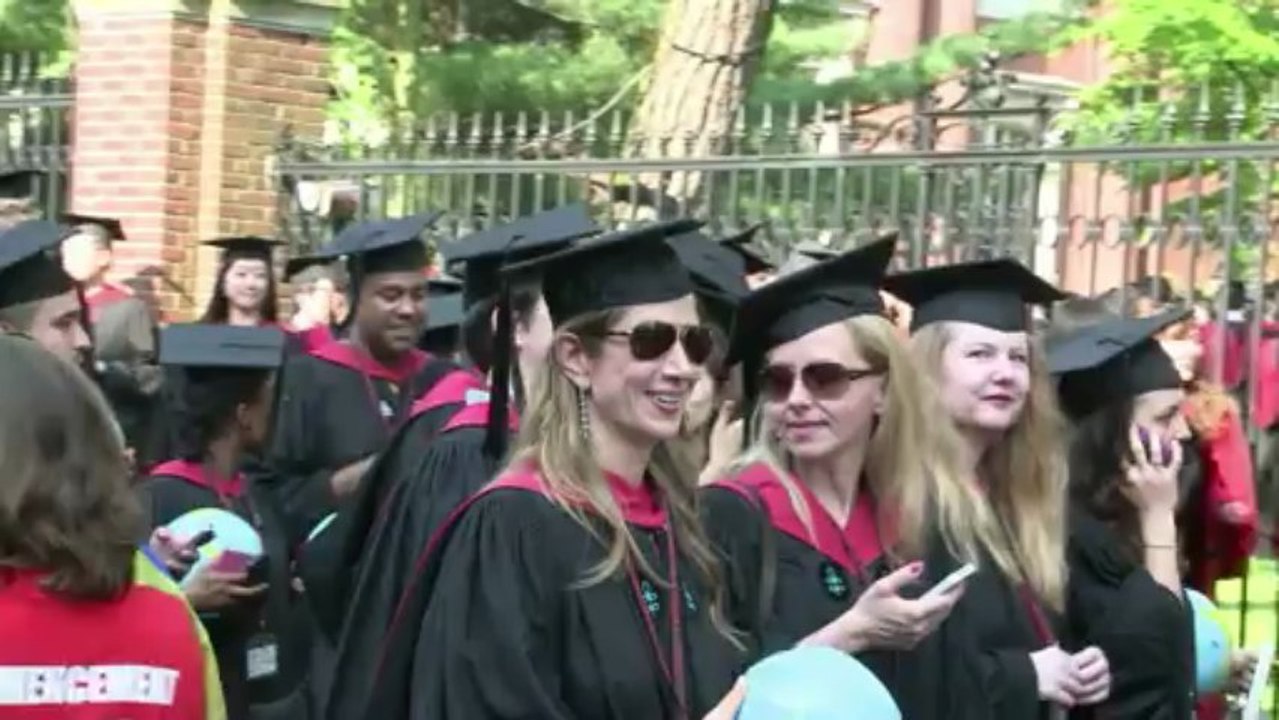 Hohe uni-schulden - aber kaum jobs für us-absolventen