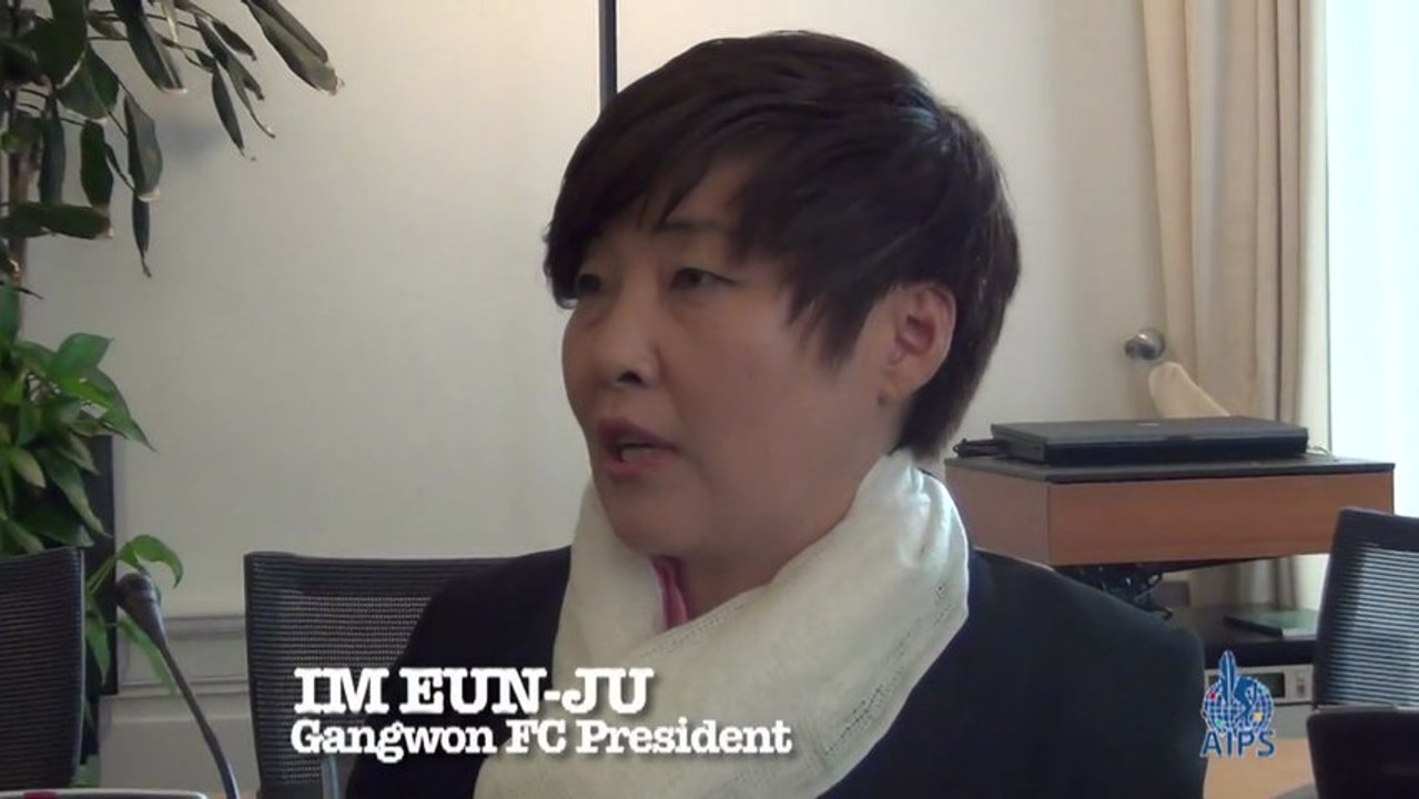Im Eun-Ju, first woman referee