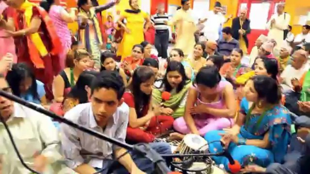 Nand Ke Anand Bhayo Jai Kanhaiya Lal Ki Jai kanaia lal ki