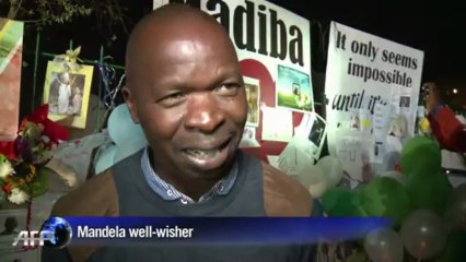 Night vigil held outside Mandela's Pretoria hospital