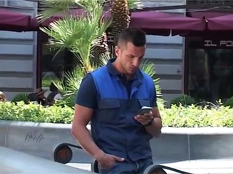 Napoli - Wi-fi in Piazza Bovio grazie a Camera di Commercio (27.06.13)