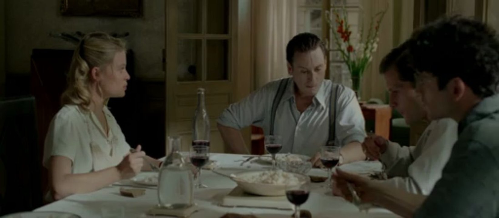 POUR UNE FEMME - Extrait Repas