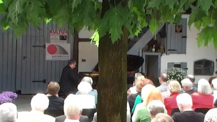 Michael Korstick plays Liszt Bénédiction de Dieu dans la Solitude