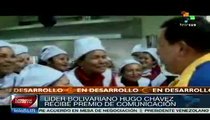 Líder Hugo Chávez recibe Premio Nacional de Periodismo