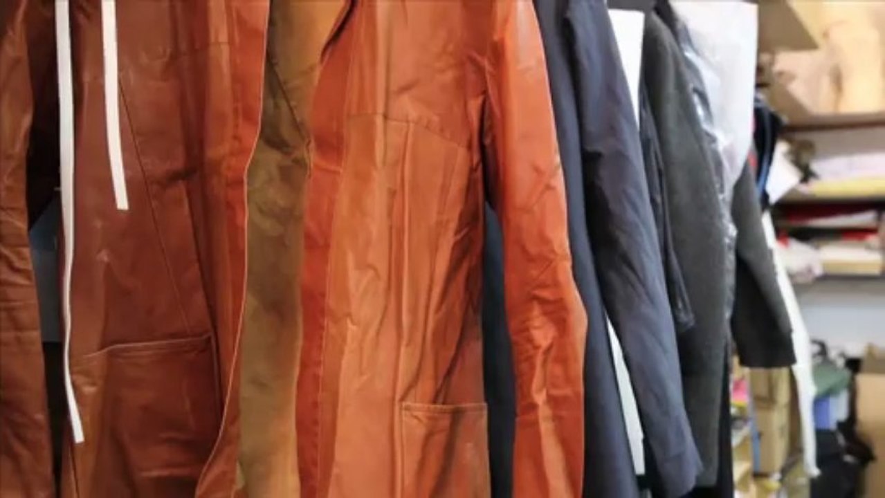 L'homme de la rue défile chez Gustavo Lins