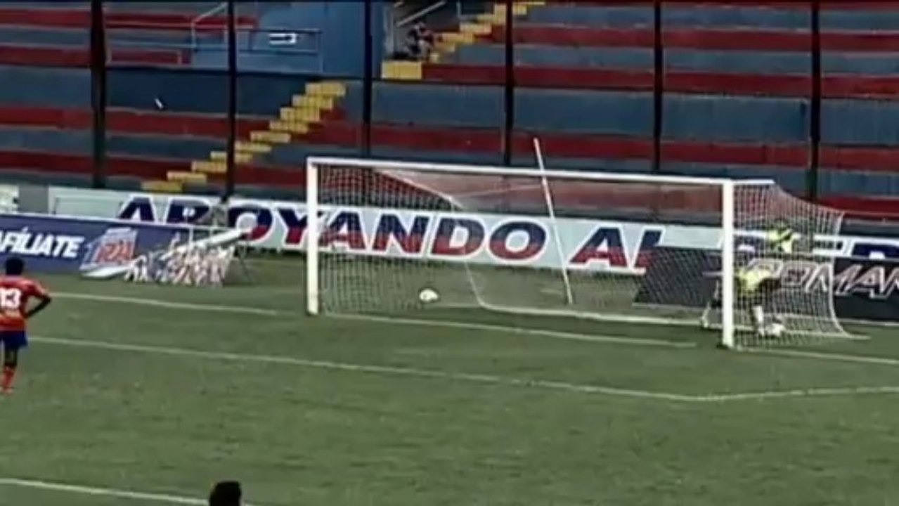 Ecuador: torwartpatzer! quito bestraft camacho-ausflug