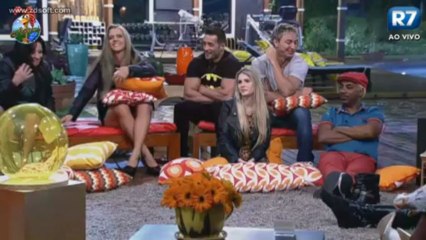 [09] Gominho respondendo qual a maior saudade que vai ter na fazenda. [25-06]