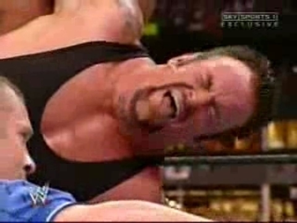 Undertaker vs Big Show & A-Train wwe