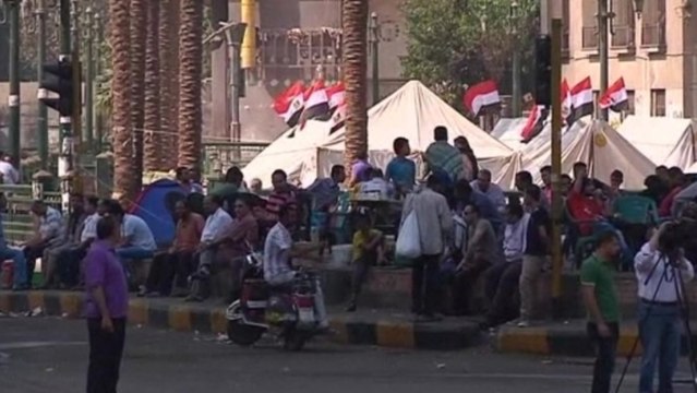 Egyptians awake to calm in Tahrir