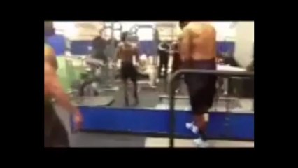 Robert Gill hızı sınırı aştı.