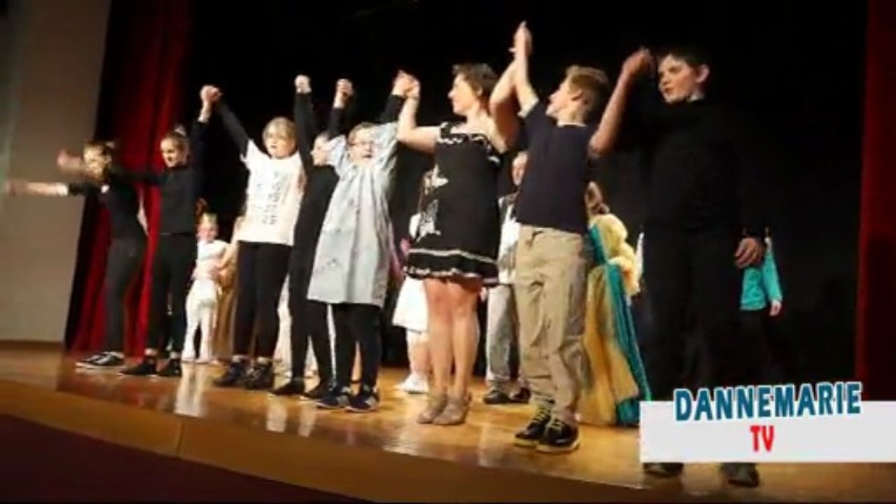 2013_05_24 spectacle la Bougeotte à Dannemarie