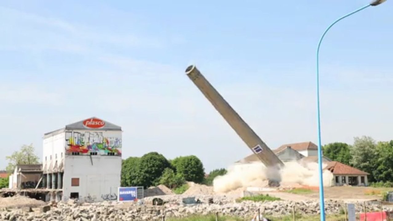 Démolition de la cheminée Plasco