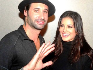 Sunny Leone Gets A Huge Surprise Gift