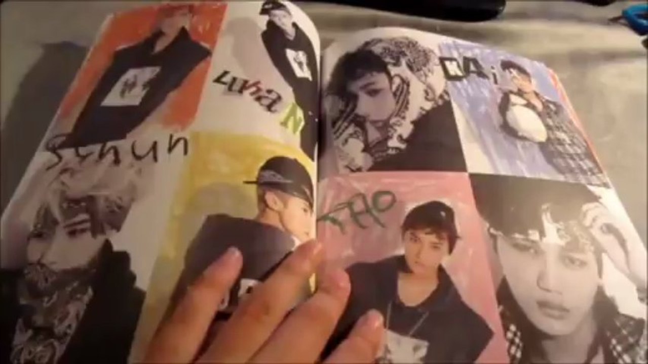 [Unboxing] EXO XOXO Kiss and Hug versions + posters