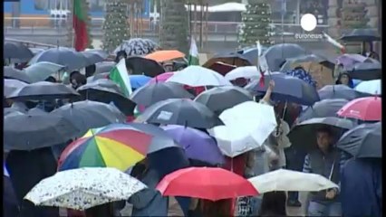 Bulgaristan'da hükümet protesto edildi