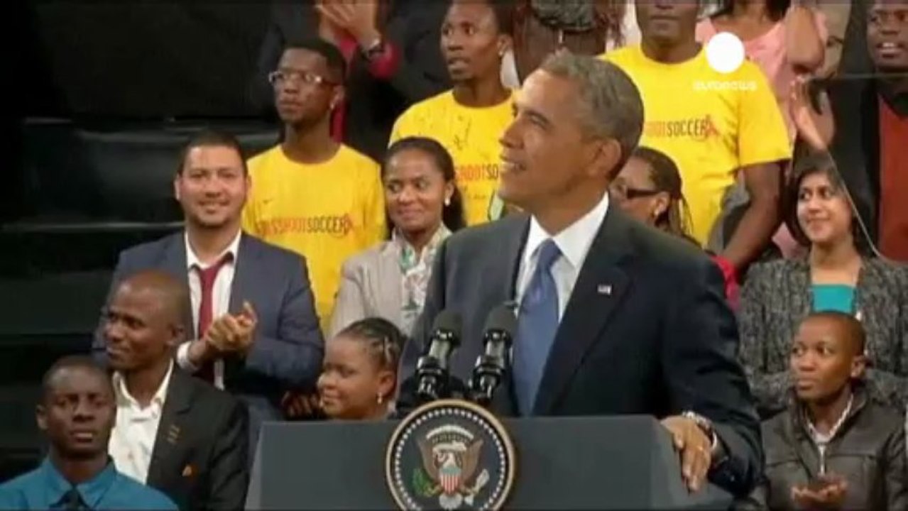 Barack Obama rencontre des étudiants du campus...