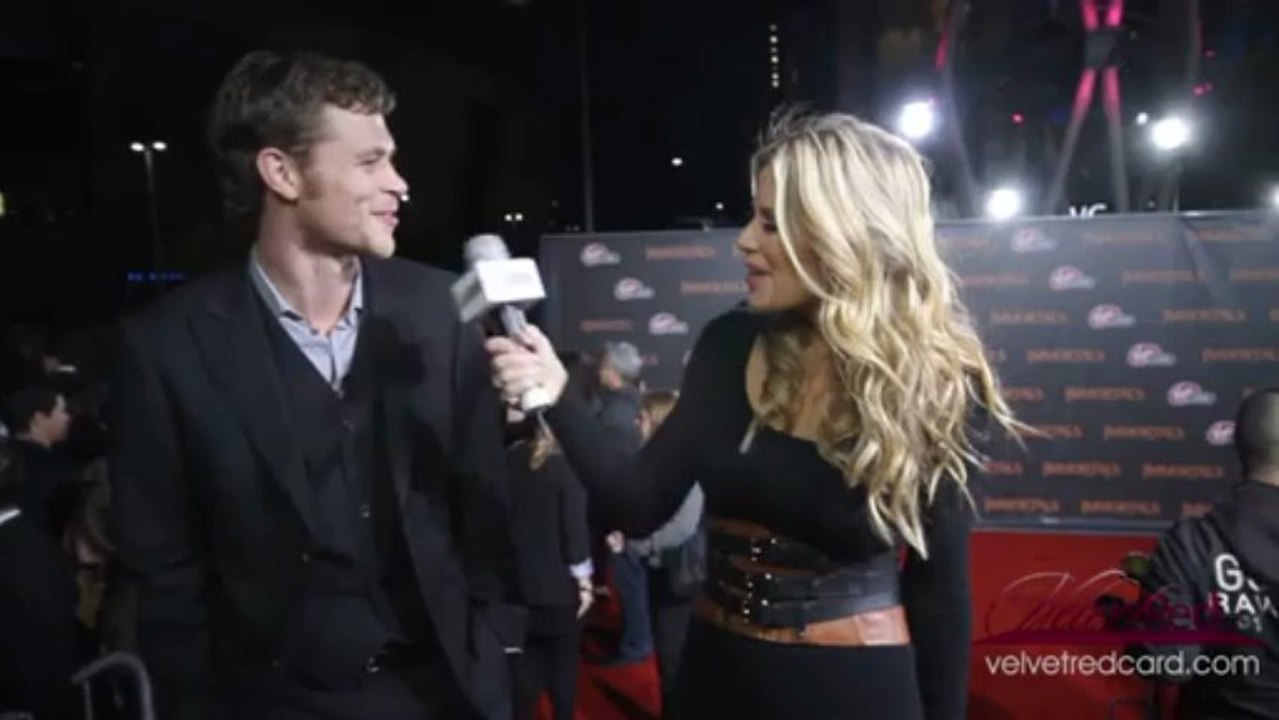2011.11.11 Joseph Morgan @ The Immortals Premiere