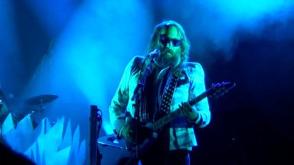 Sébastien TELLIER - Pépito bleu + Against the law (Metz 2013)
