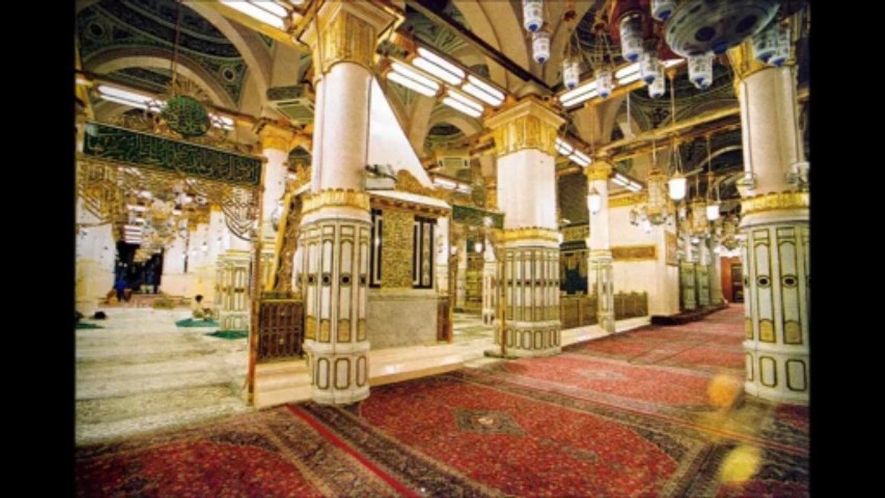 ALLAHIM NASİP EYLE KAVUŞAYIM MEDİNEYE