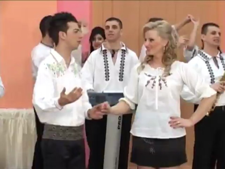 Lena Miclaus si Alex de la Orastie - Doar pe tine mandro draga