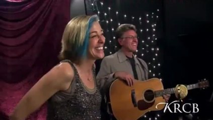 Nell Robinson + Jim Nunally - "Turn Your Radio On" Live at KRCB