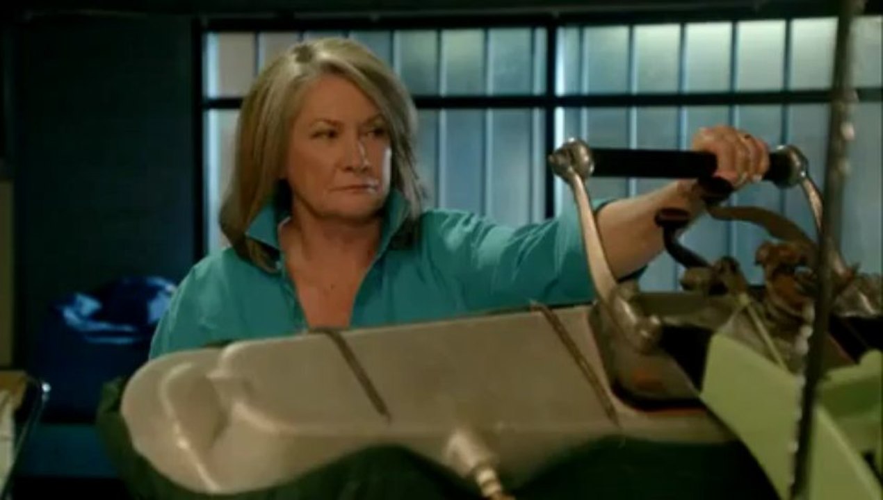 Danielle Cormack (Bea Smith) Interview Part 1