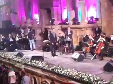 كاظم الساهر- مهرجان جرش 27_06_2013-حافية القدمين