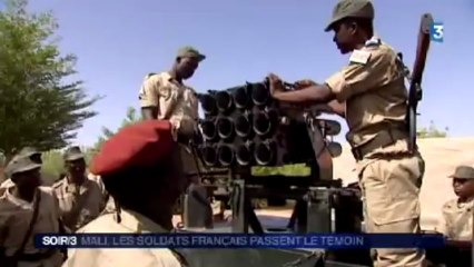 Mali : les soldats français passent le témoin