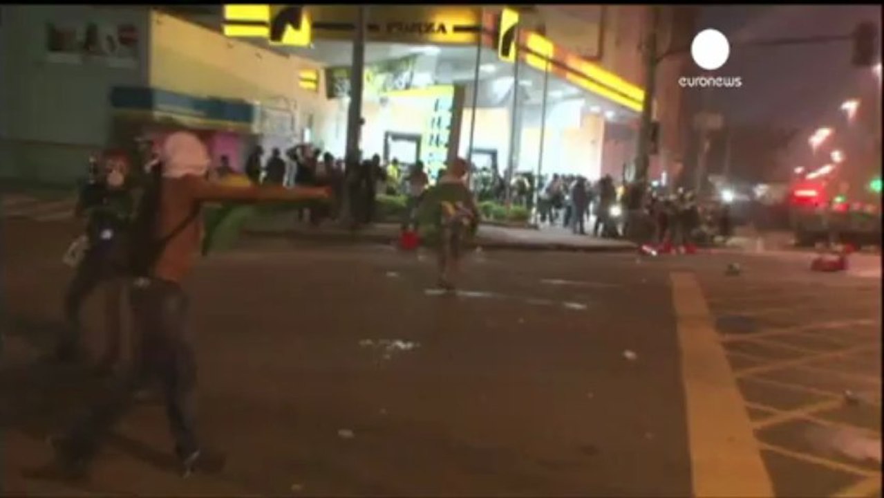 Brasile: nuove proteste con scontri a Rio de Janeiro