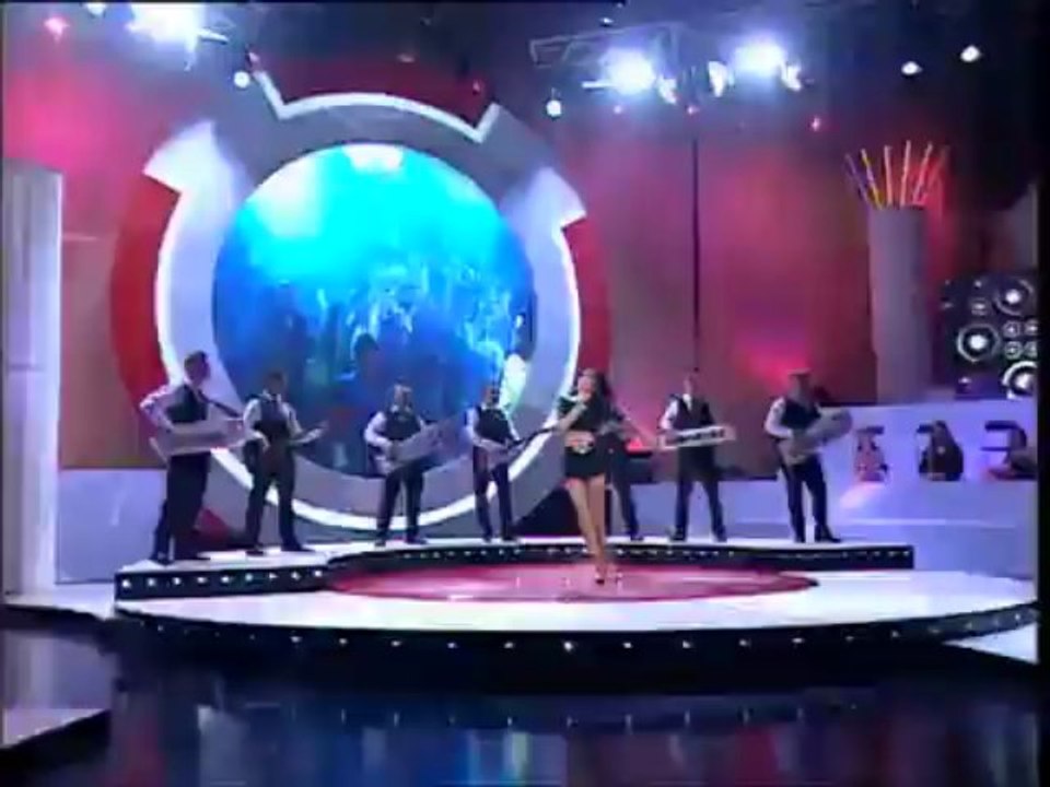 Jadranka Barjaktarovic - Deja vu - Grand Parada - (TV Pink 2013)