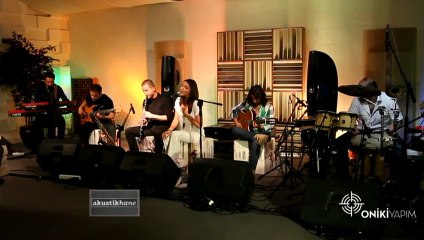 Öyku Gürman - Hasretinle yandı gönlüm